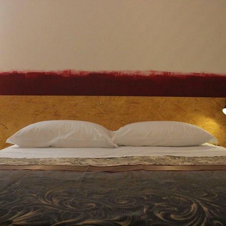 Casa Made Hotel Chieti Bagian luar foto